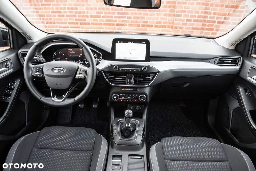 Ford Focus 1.5 EcoBlue Titanium - 28