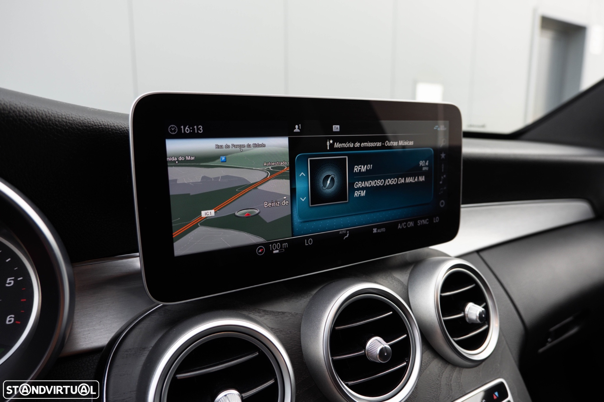 Mercedes-Benz C 300 BlueTEC Hybrid AMG Line - 13