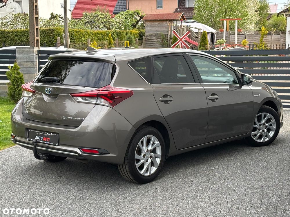 Toyota Auris 1.8 HSD Prestige NAVI - 26