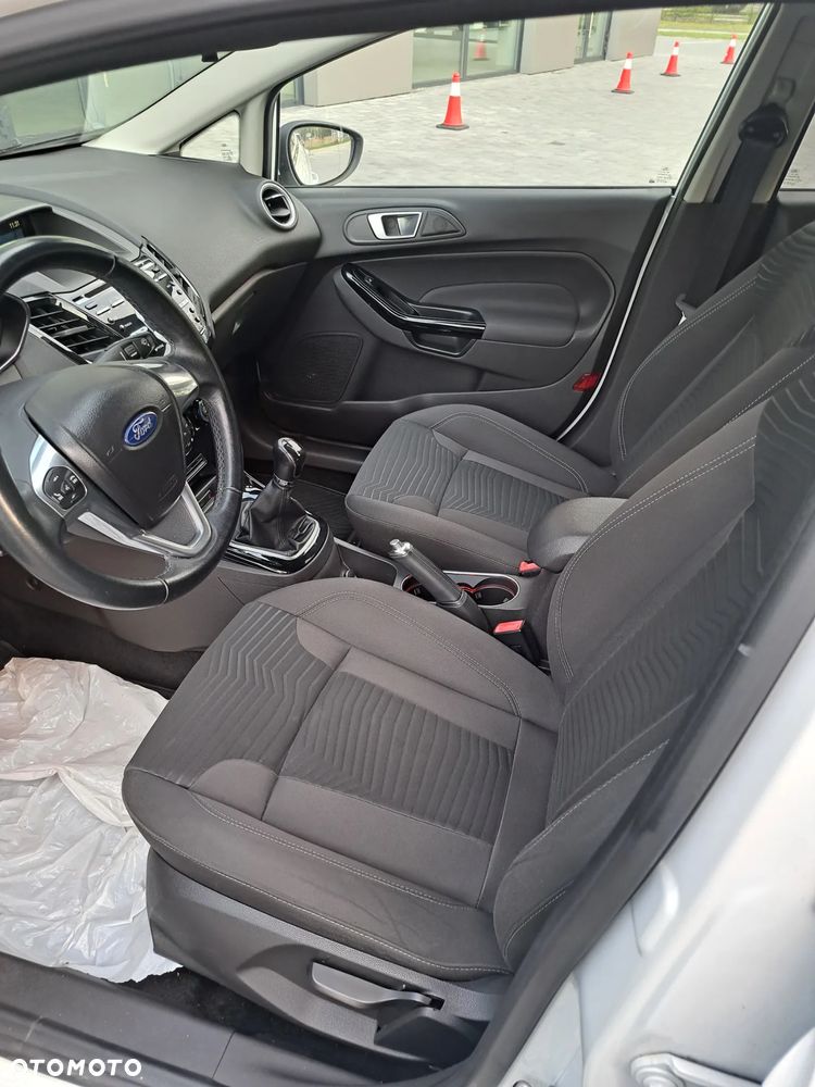 Ford Fiesta - 14