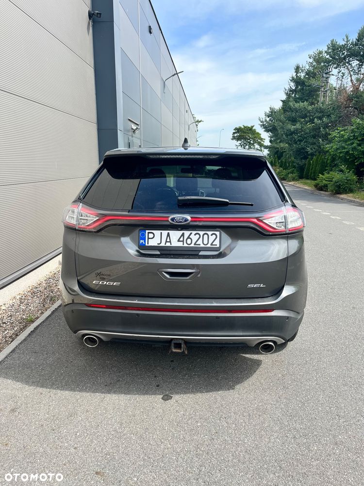 Ford Edge - 4