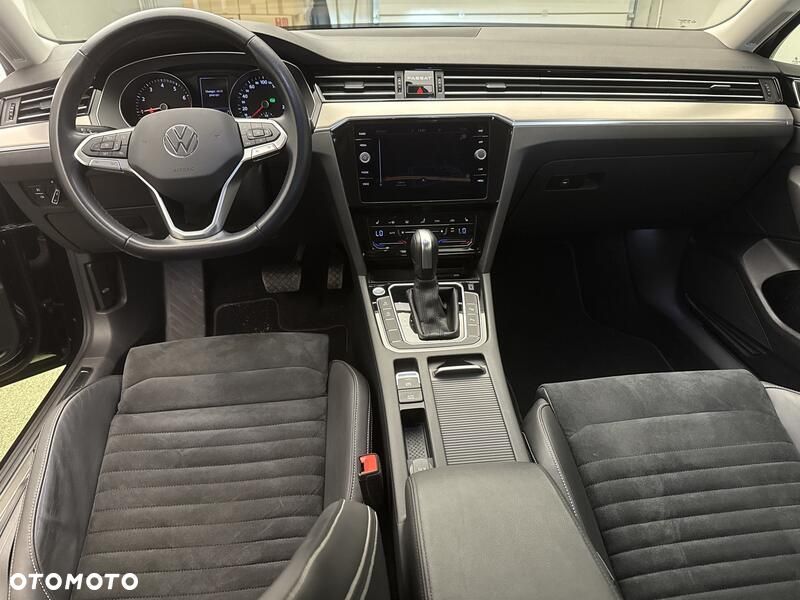 Volkswagen Passat - 21