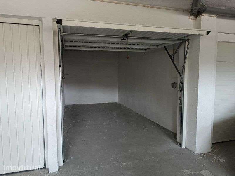 Garagem Fechada (Box) 16,5m² Centro de Tarouca - Grande imagem: 4/8