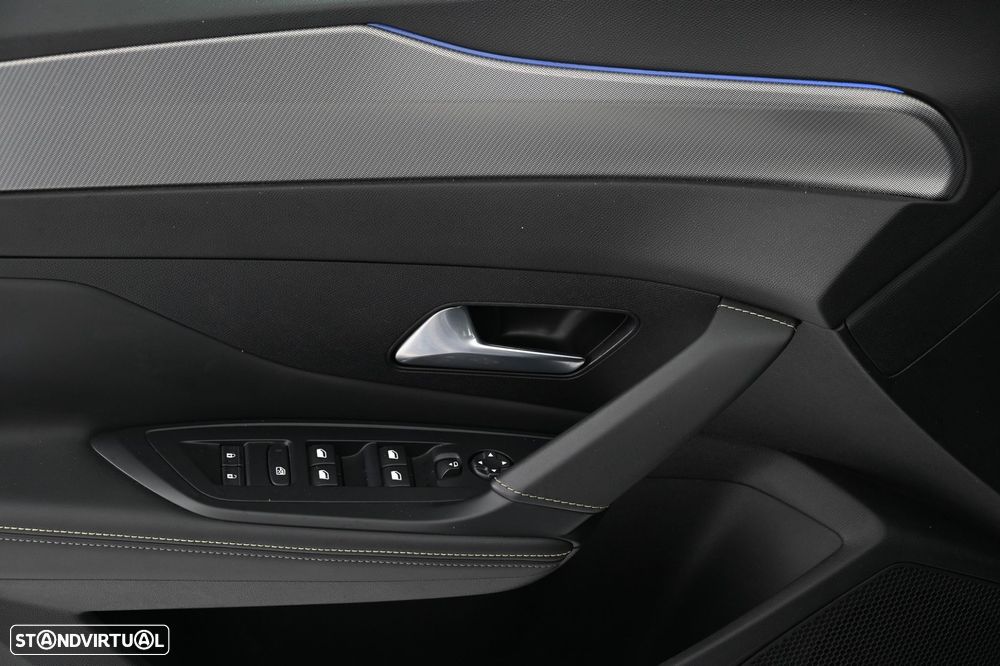 Peugeot 308 1.6 Hybrid GT Pack e-EAT8 - 23