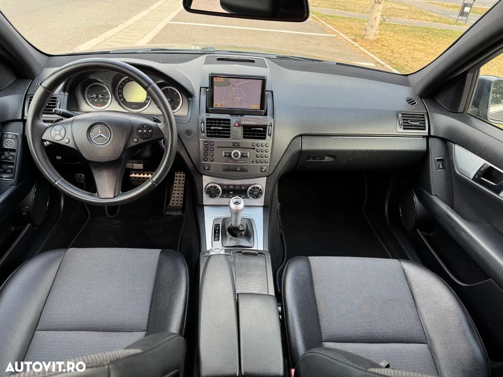Mercedes-Benz C - 9