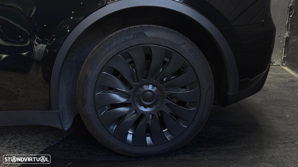 Tesla Model Y Long Range Dual Motor AWD - 12