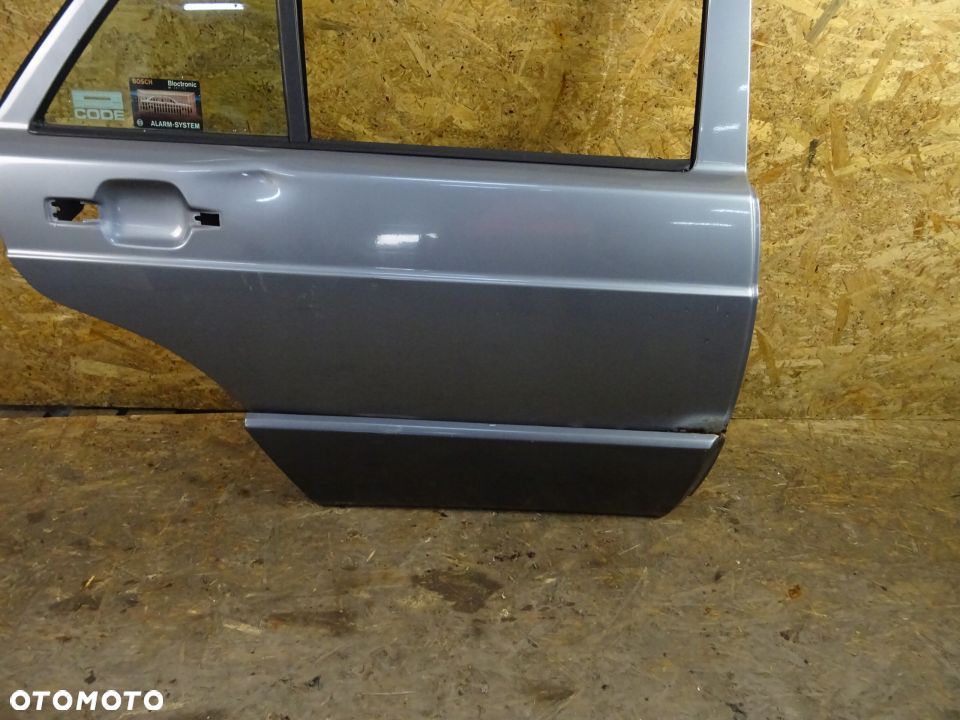 DRZWI PRAWY TYŁ MERCEDES 190 W201 1.8 SEDAN - 3