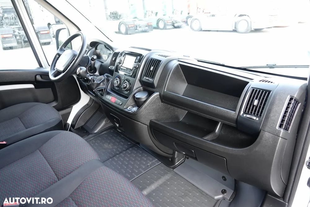 Iveco BOXER / 2.2 - 120 CP / L3H3 / AUTOUTILIZATOR DIN TABLĂ / 2022 / MANUAL / IMPORTAT - 35