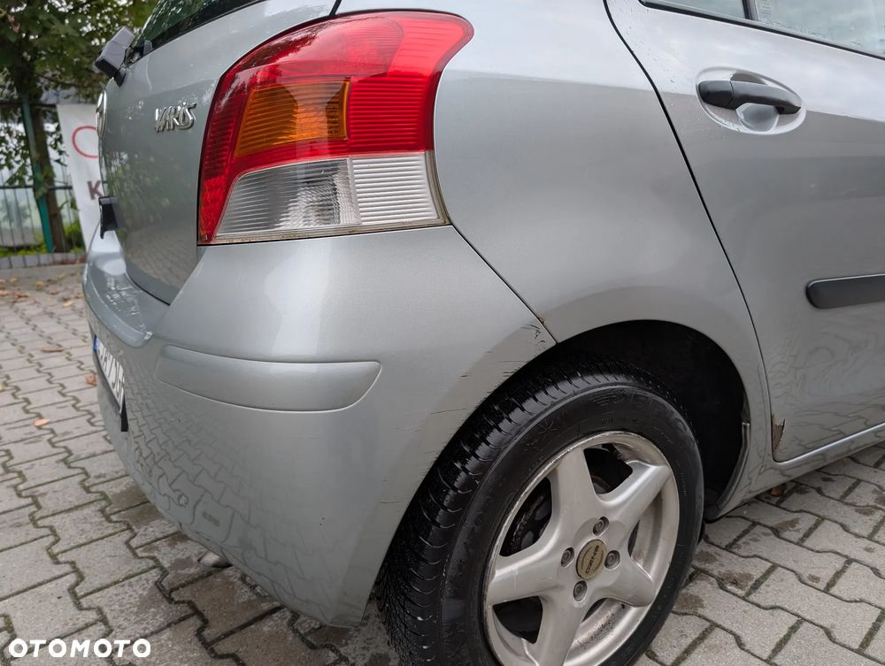 Toyota Yaris 1.0 Luna - 10