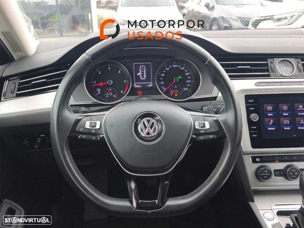 VW Passat Variant 2.0 TDI Confortline DSG - 13