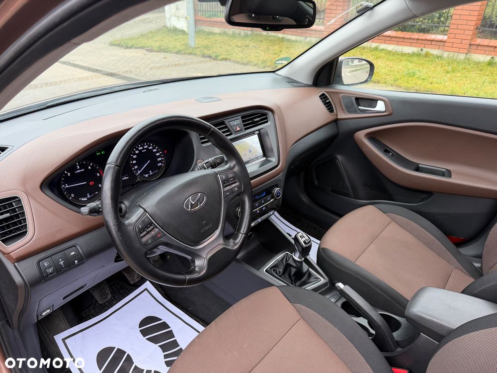 Hyundai i20 1.1 CRDi Intro Edition - 27