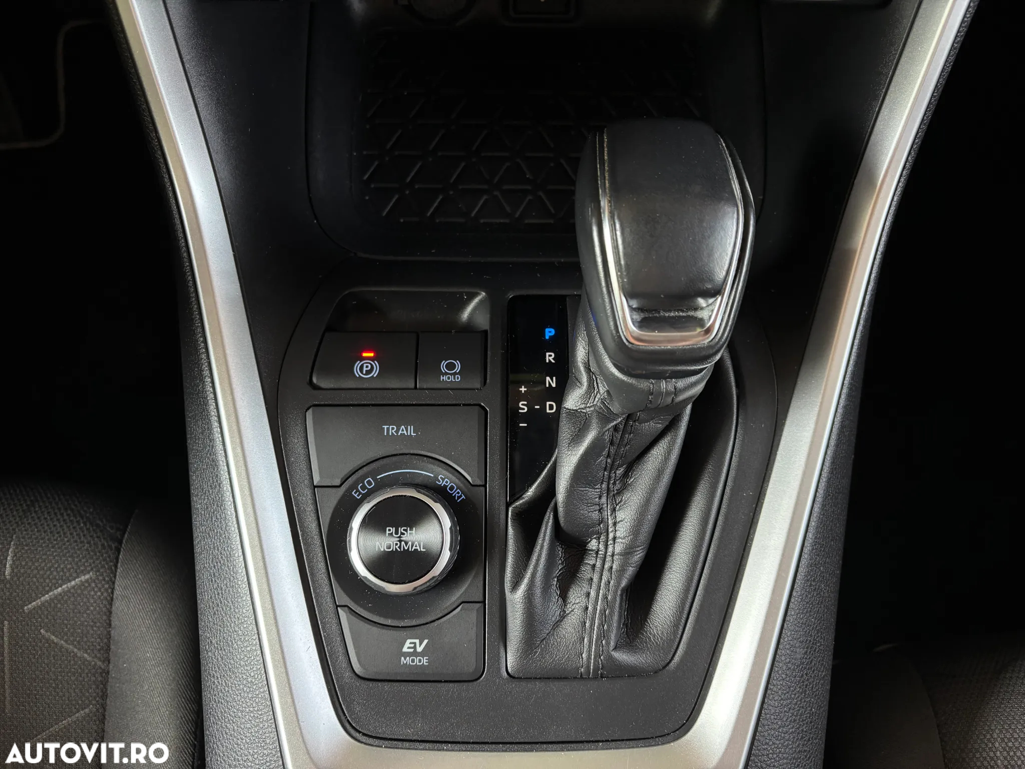 Toyota RAV4 2.5 Hybrid VVT-iE 4x4 Dynamic - 31