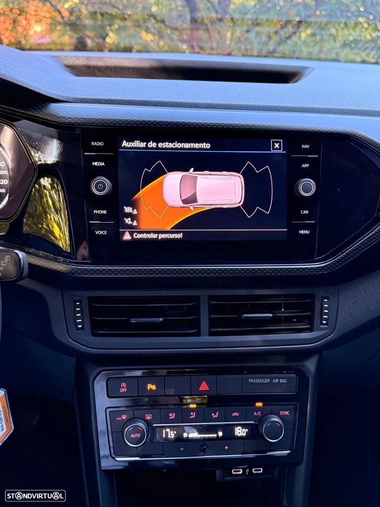 VW T-Cross - 11