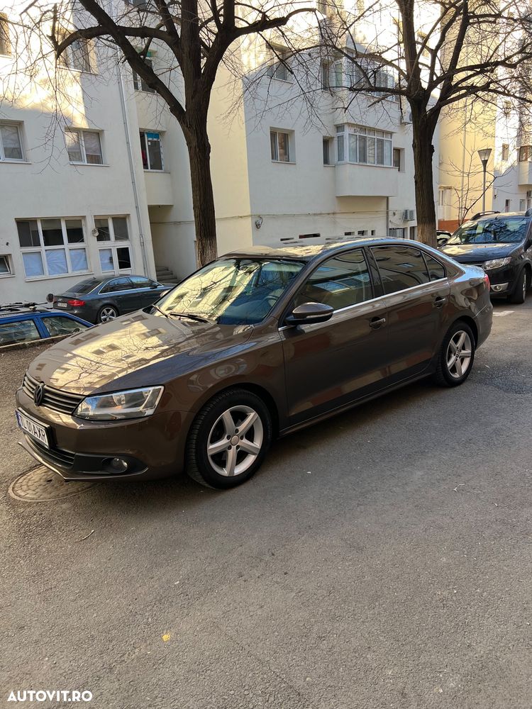 Volkswagen Jetta 1.6 TDI DPF Highline DSG - 8