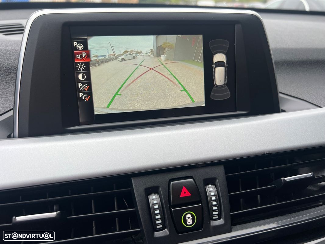 BMW X1 16 d sDrive Line Sport - 11