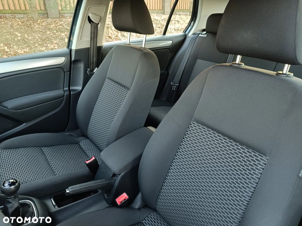 Volkswagen Golf 1.6 TDI BlueMot Comfortline - 17