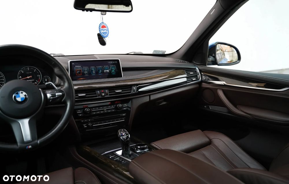 BMW X5 M M50d - 26