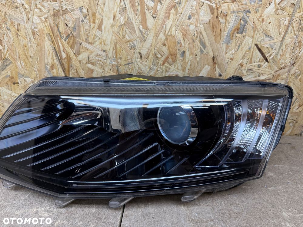 LAMPA LEWA XENON LED SKODA OCTAVIA III 5E1941015B - 12
