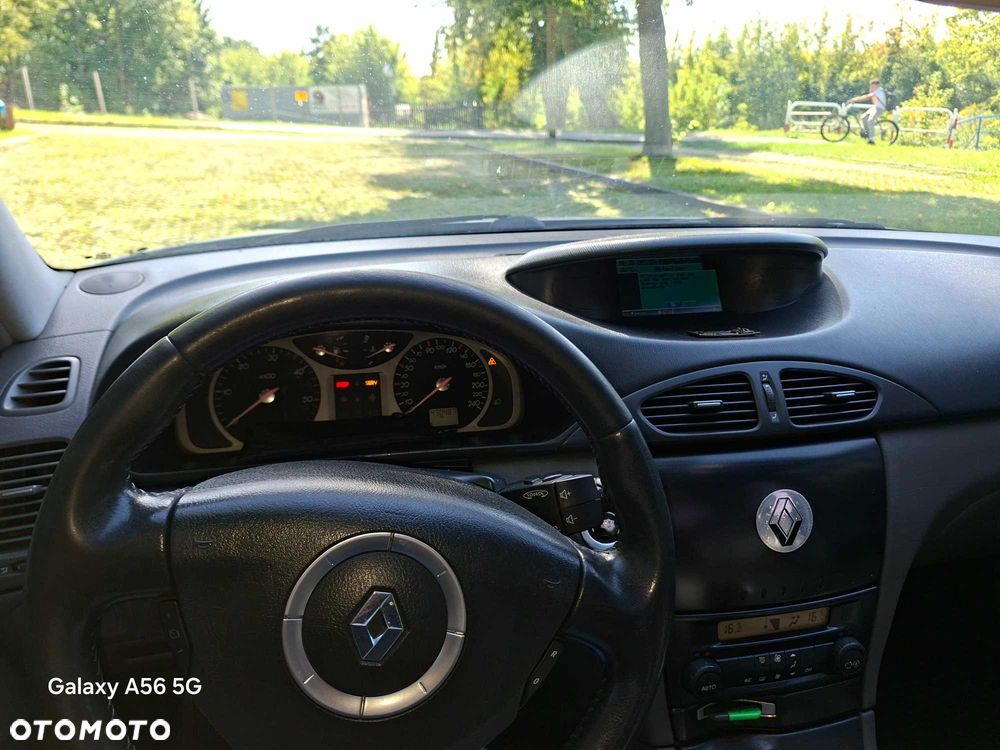 Renault Laguna - 8