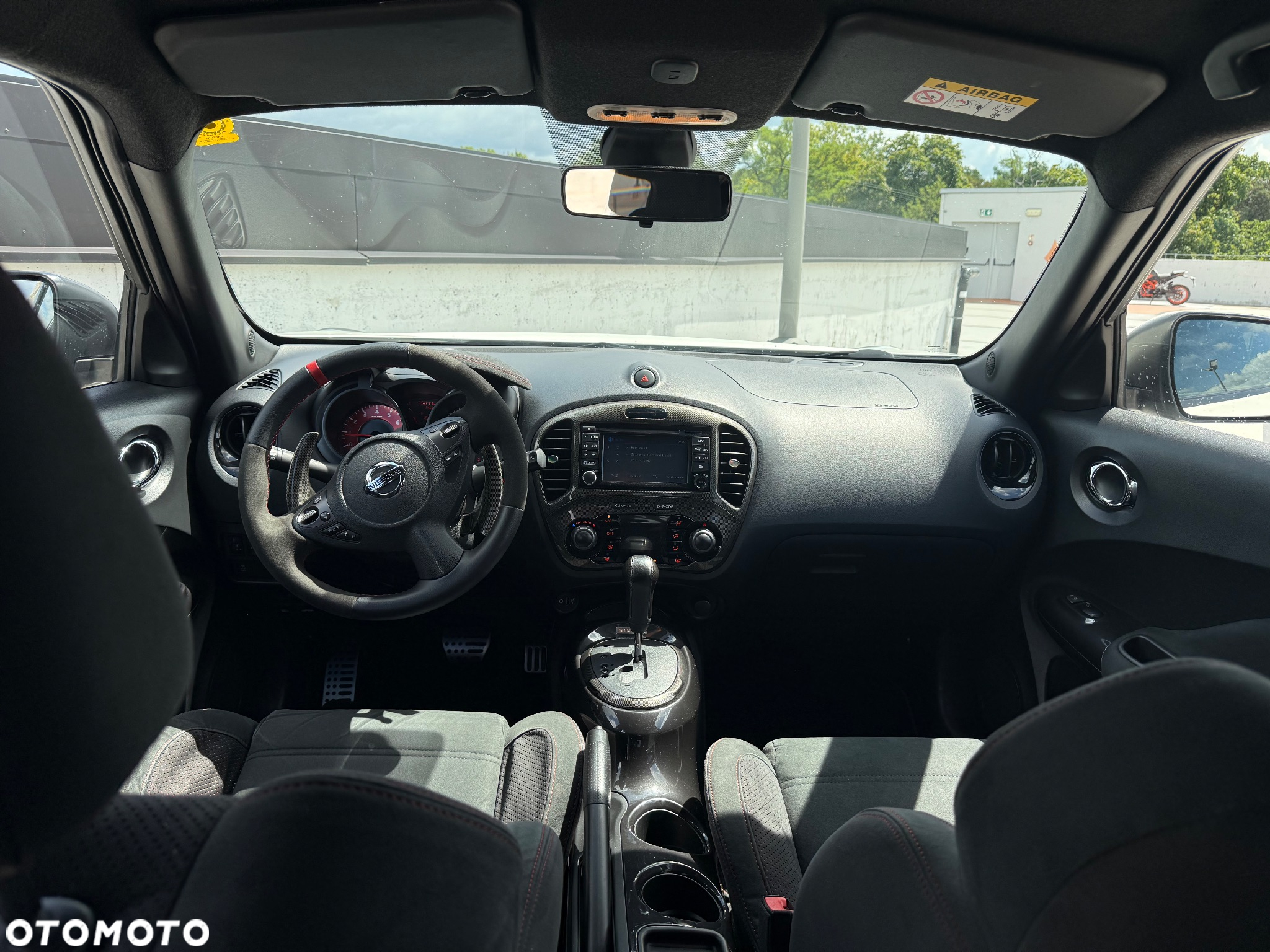 Nissan Juke 1.6 DIG-T Nismo RS 4WD Xtronic EU6 - 25