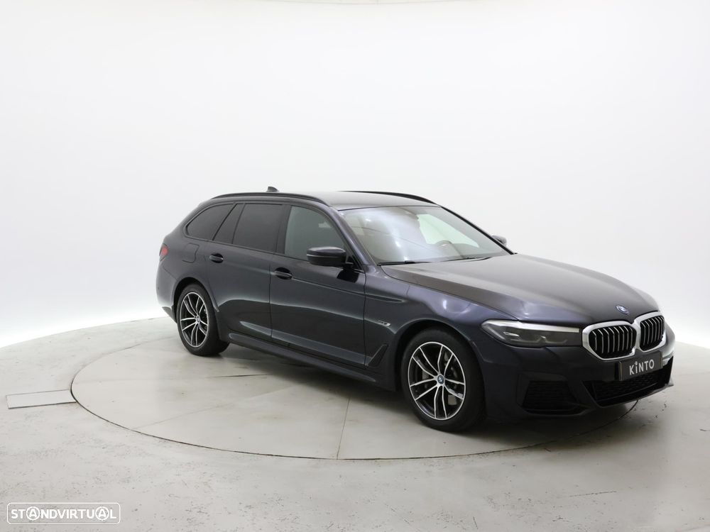BMW 530 e Pack Desportivo M — fotografia 10