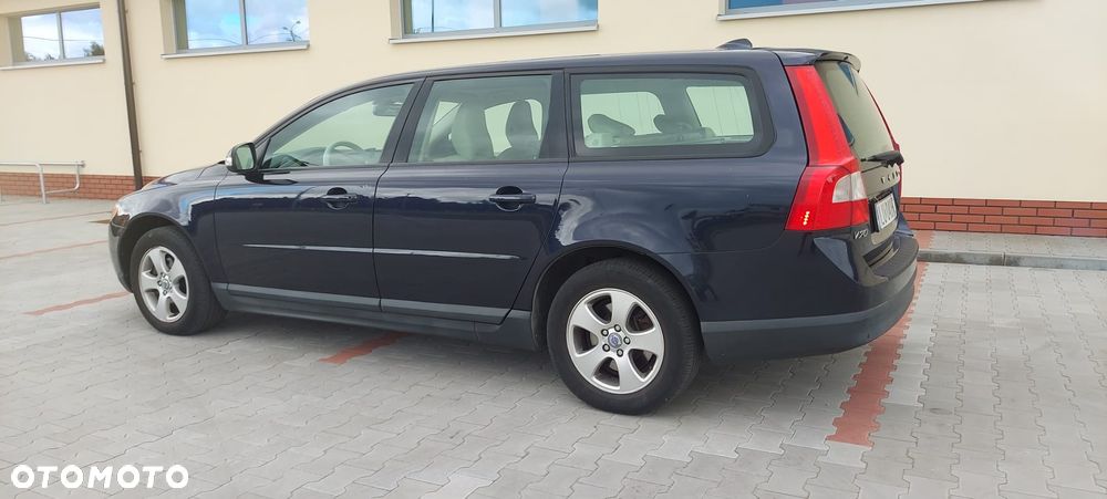 Volvo V70 2.0D Momentum - 26