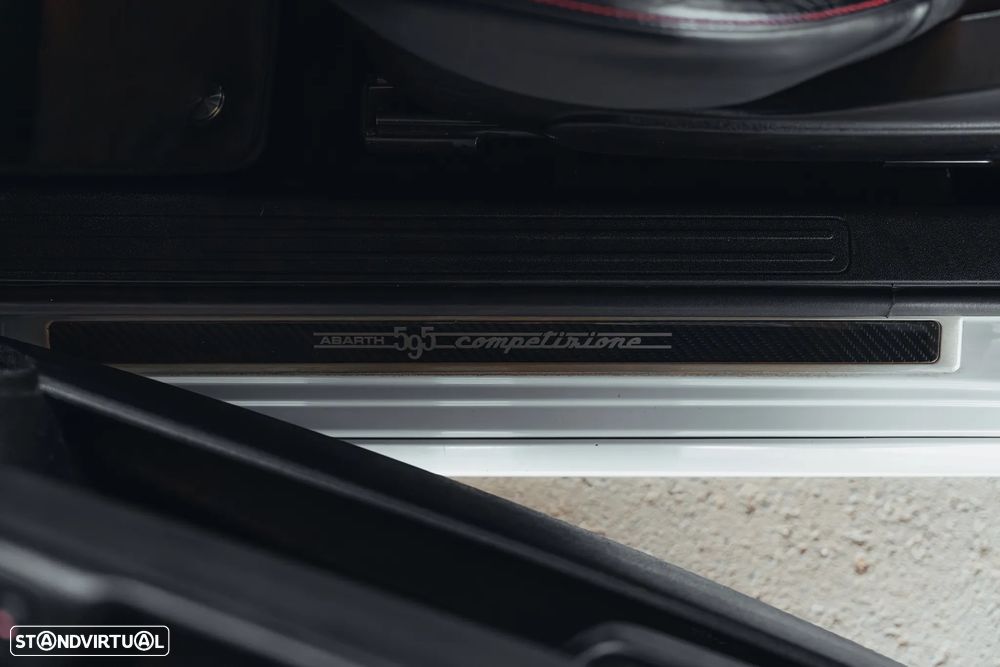 Abarth 595 1.4 T-Jet Competizione - 16
