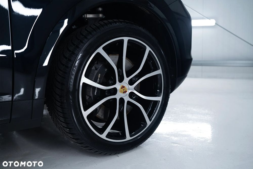 Porsche Cayenne Platinum Edition - 8