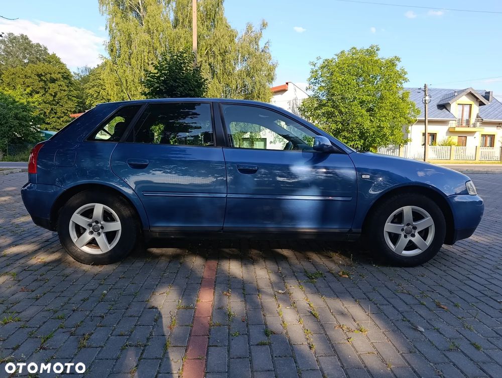 Audi A3 Sportback - 4