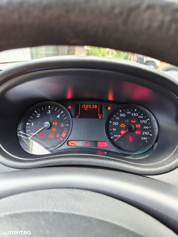 Renault Clio III 1.5 dCi Yahoo - 7