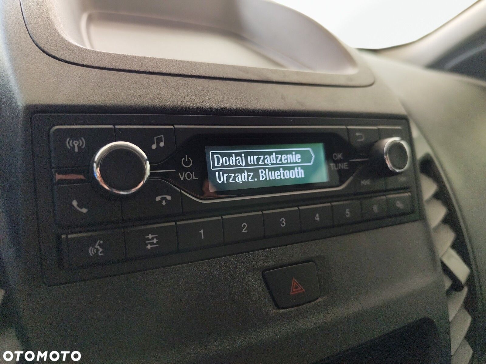 Ford transit-connect - 17