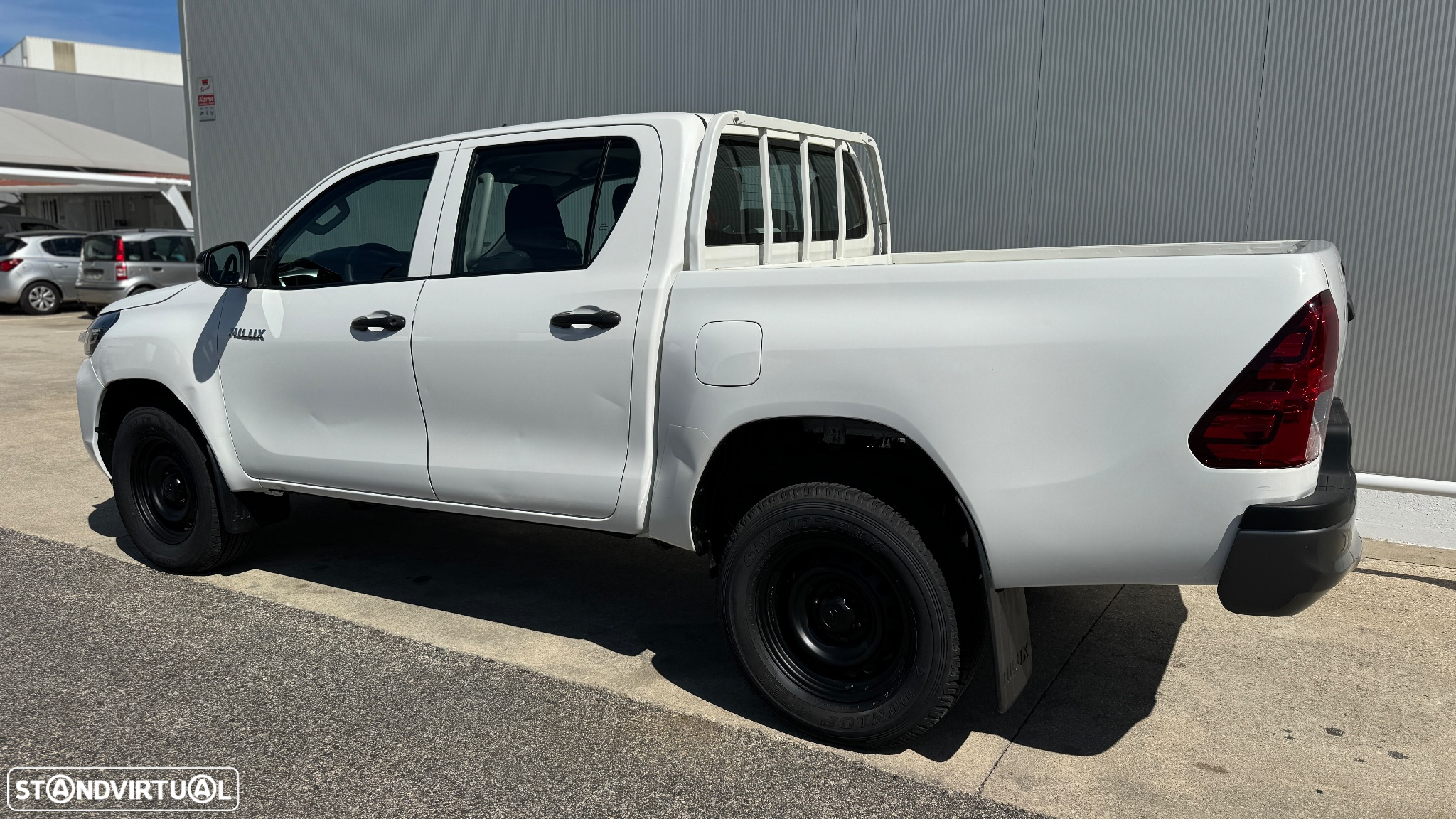 Toyota Hilux 2.4 D-4D 4WD CD CM - 16