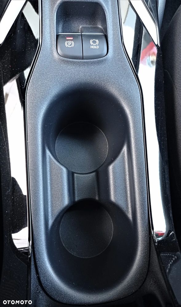 Suzuki Swace 1.8 Hybrid Premium Plus CVT - 16