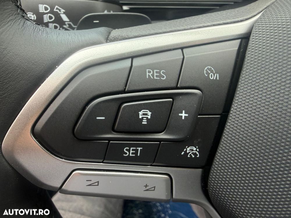 Volkswagen T-Roc 1.5 TSI DSG Style - 12