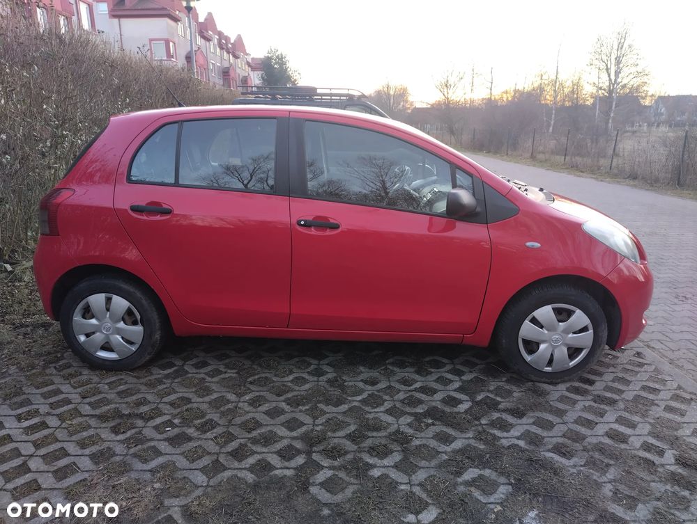 Toyota Yaris 1.0 Luna - 3