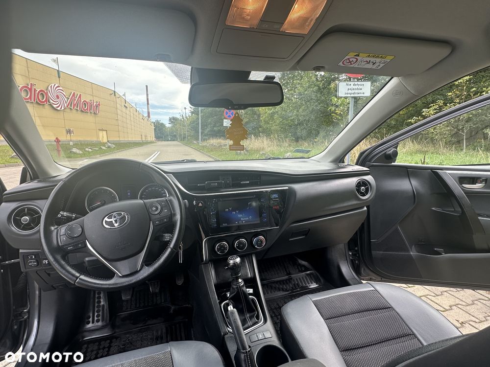 Toyota Corolla 1.6 Comfort - 14
