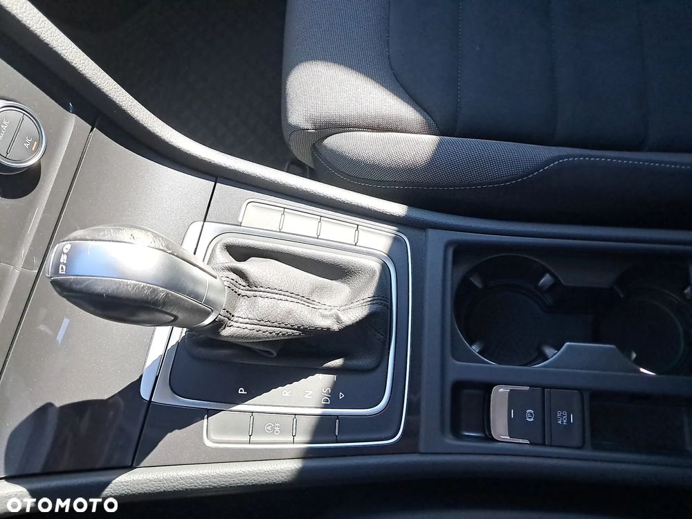 Volkswagen Golf VII 1.5 TSI BMT Highline DSG - 34