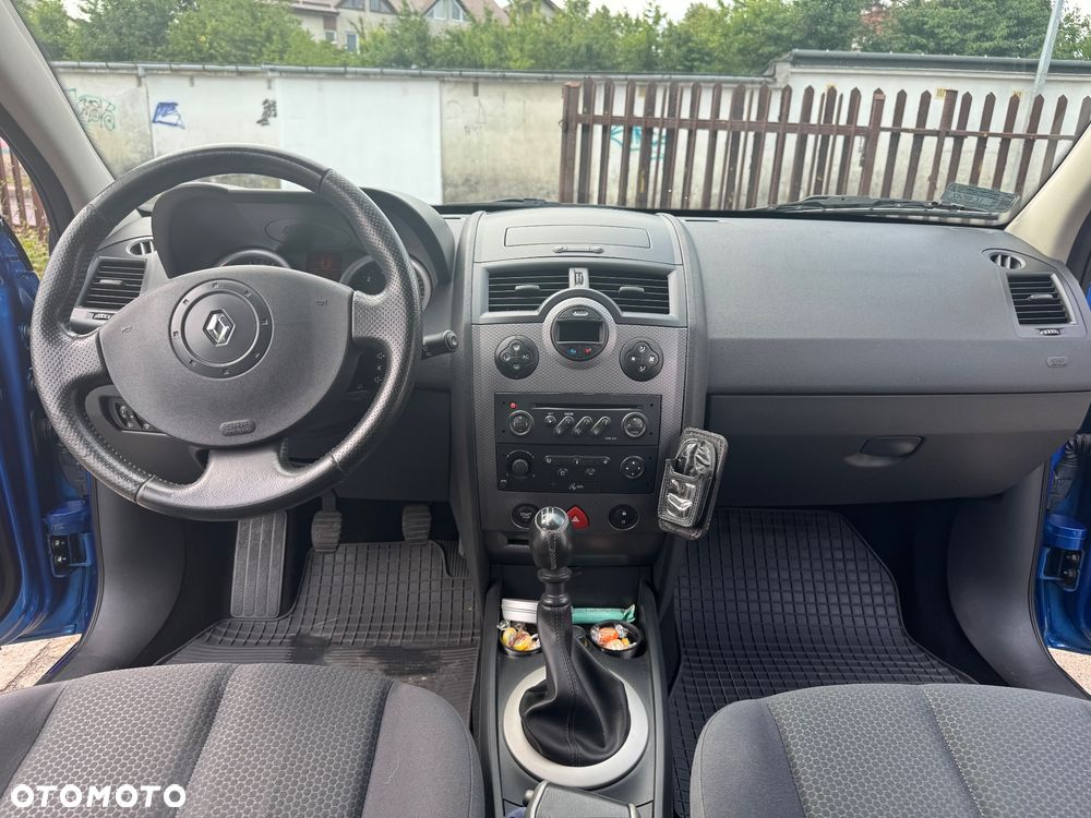Renault Megane - 11