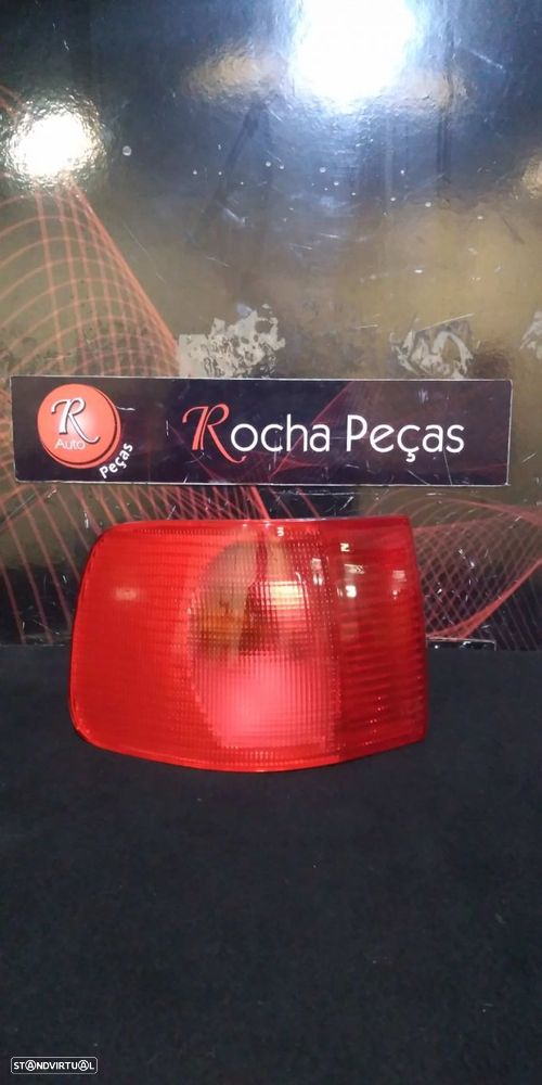 Farolim Stop Esq Audi A6 (4G2, 4Gc, C7) - 1