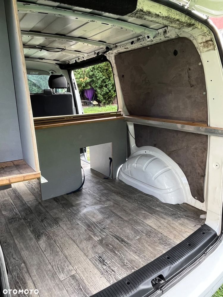 Volkswagen Transporter - 13