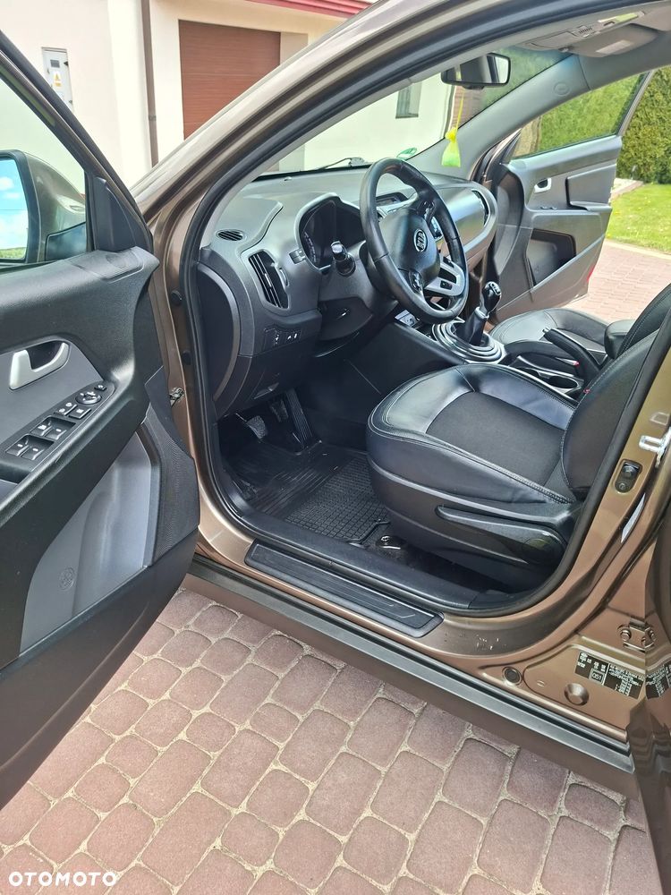 Kia Sportage 1.7 CRDI 2WD Spirit - 17