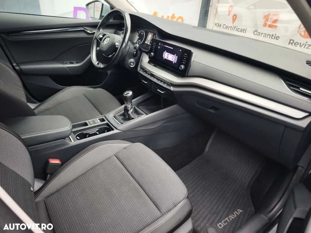 Skoda Octavia 2.0 TDI Ambition - 14