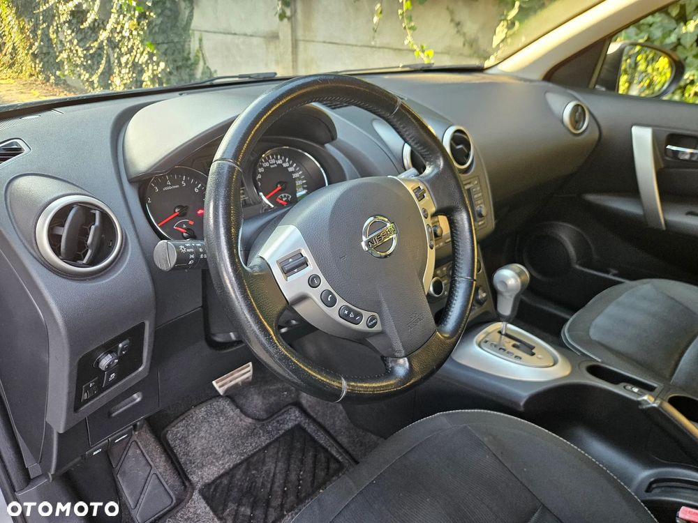 Nissan Qashqai - 12