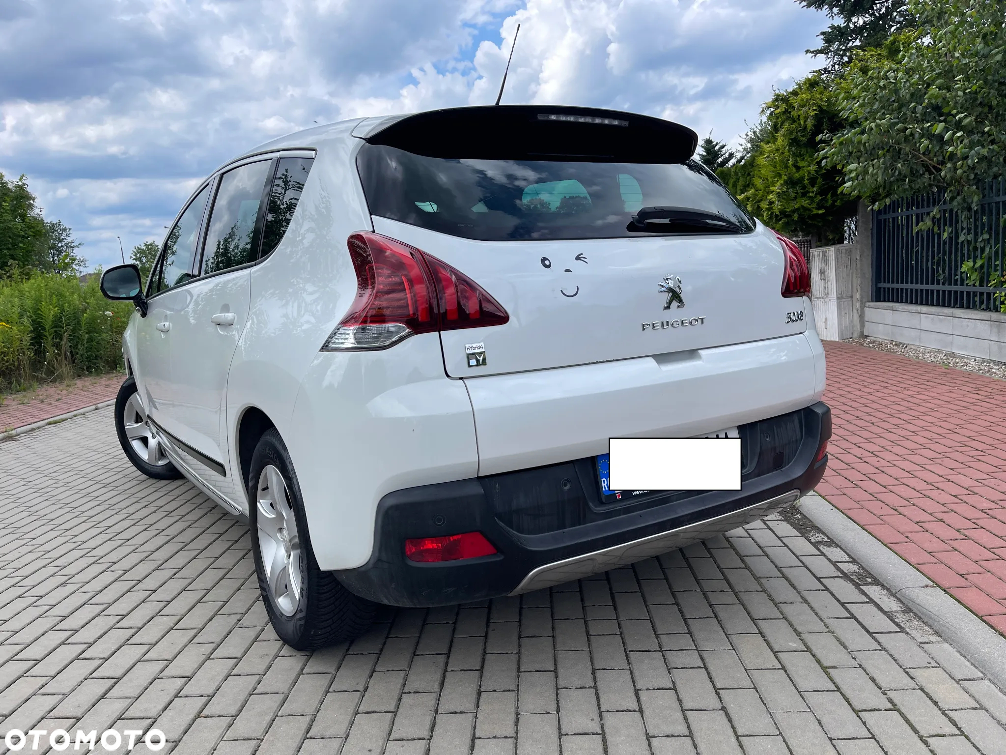Peugeot 3008 Hybrid4 - 31