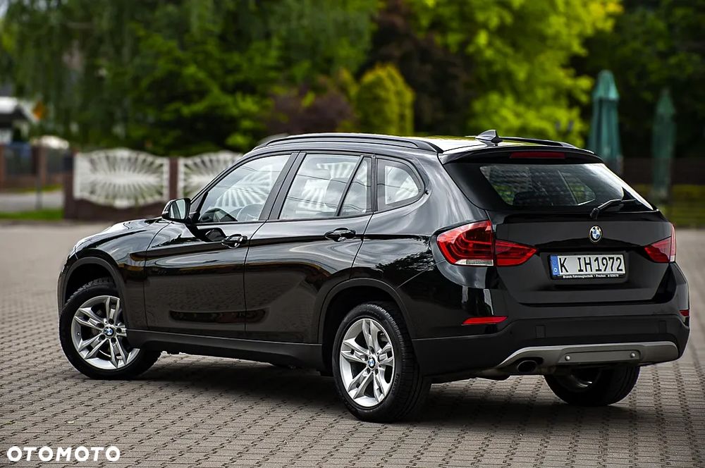 BMW X1 sDrive18i xLine - 11