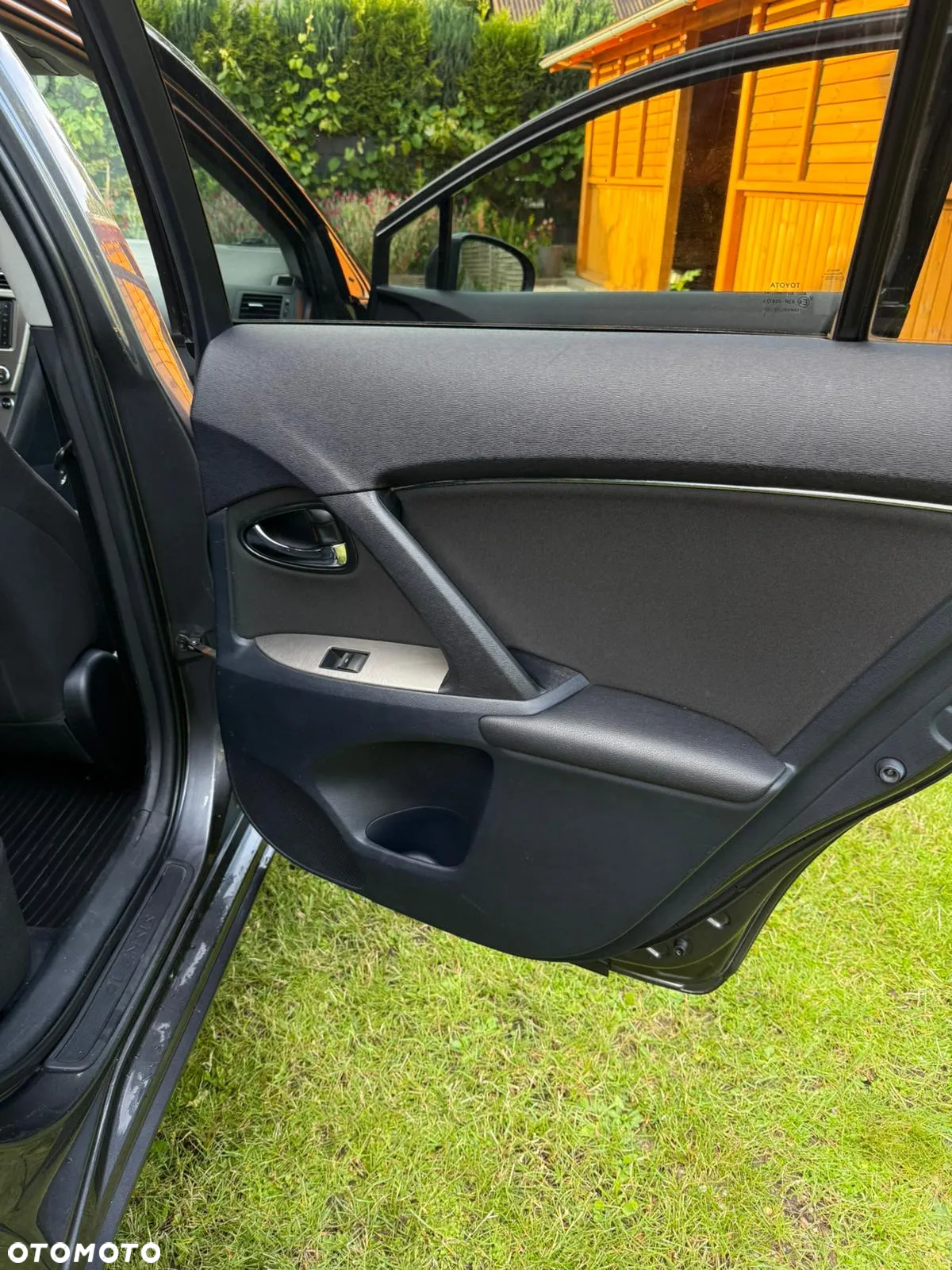 Toyota Avensis 2.2 D-4D Premium - 28