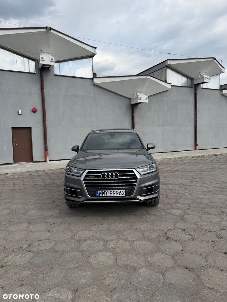 Audi Q7 - 11