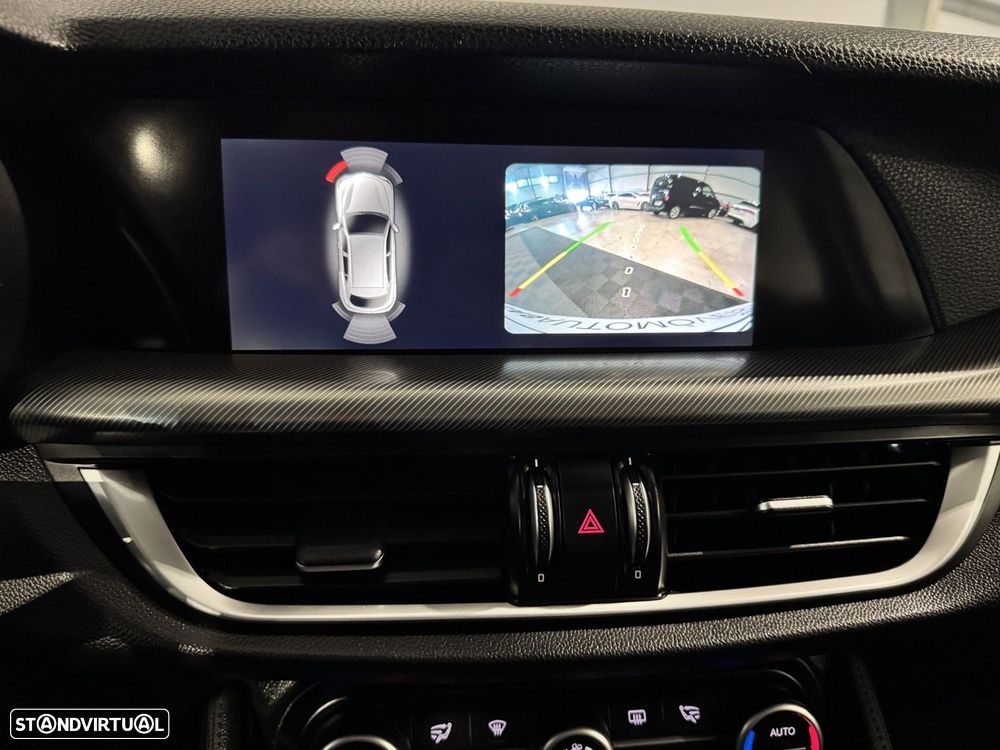 Alfa Romeo Stelvio 2.2 D Super AT8 - 15
