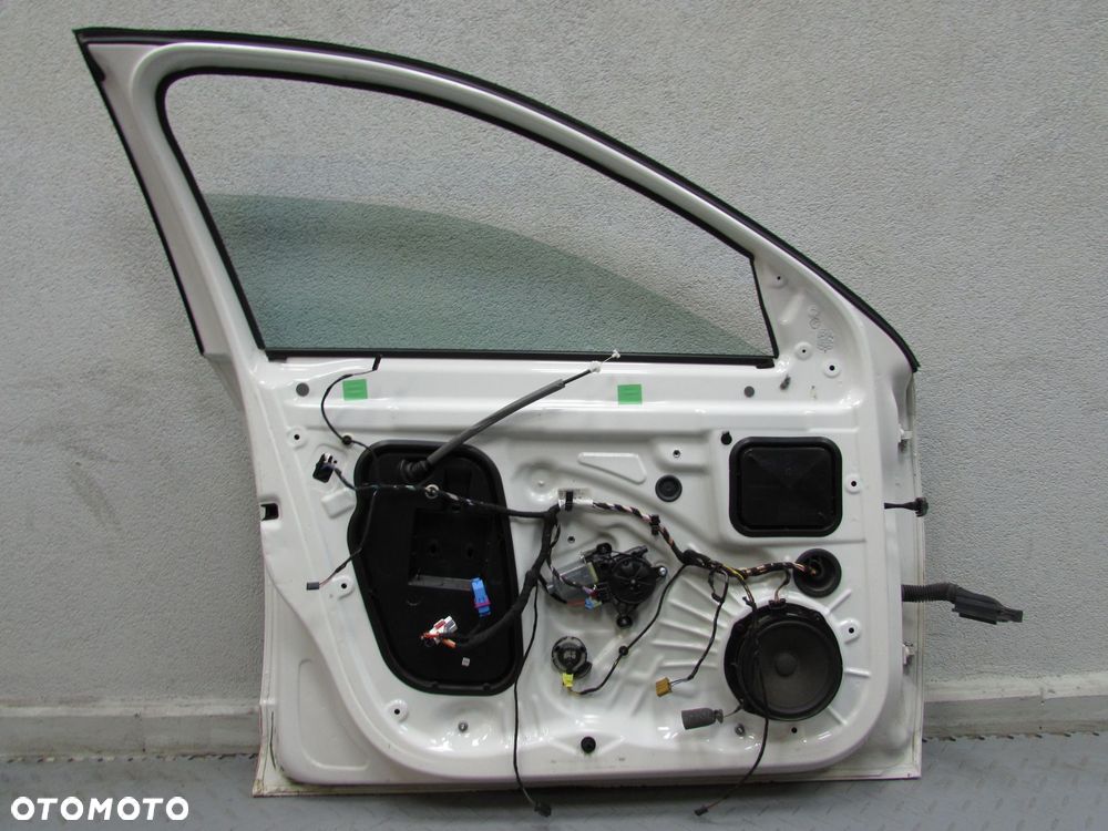 SKODA OCTAVIA III 5E 13-19 DRZWI PRZOD LEWE KOMPLETNE LF9E - 9