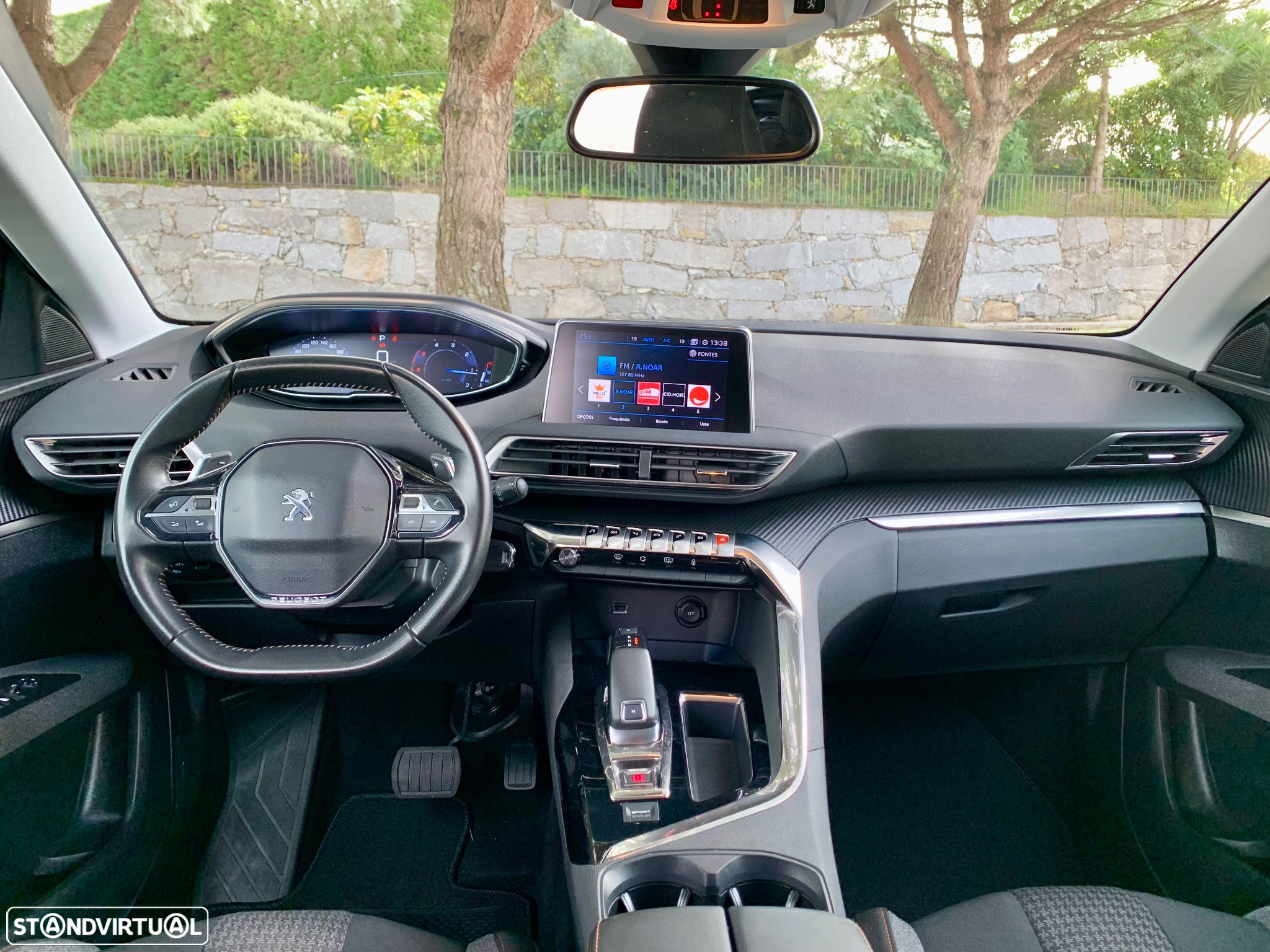 Peugeot 3008 BlueHDi 130 Stop & Start EAT8 Allure - 10